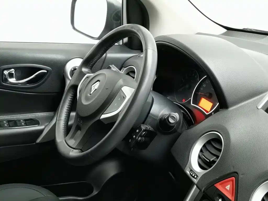Renault Koleos (Import) 2010 2010 2.5L 4WD Comfort