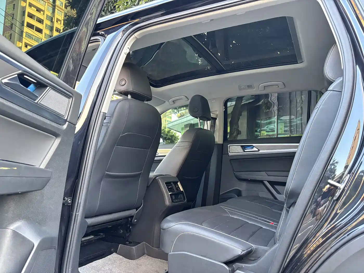 Volkswagen Teramont 2020 380TSI 4WD Luxury Edition China VI фото 13