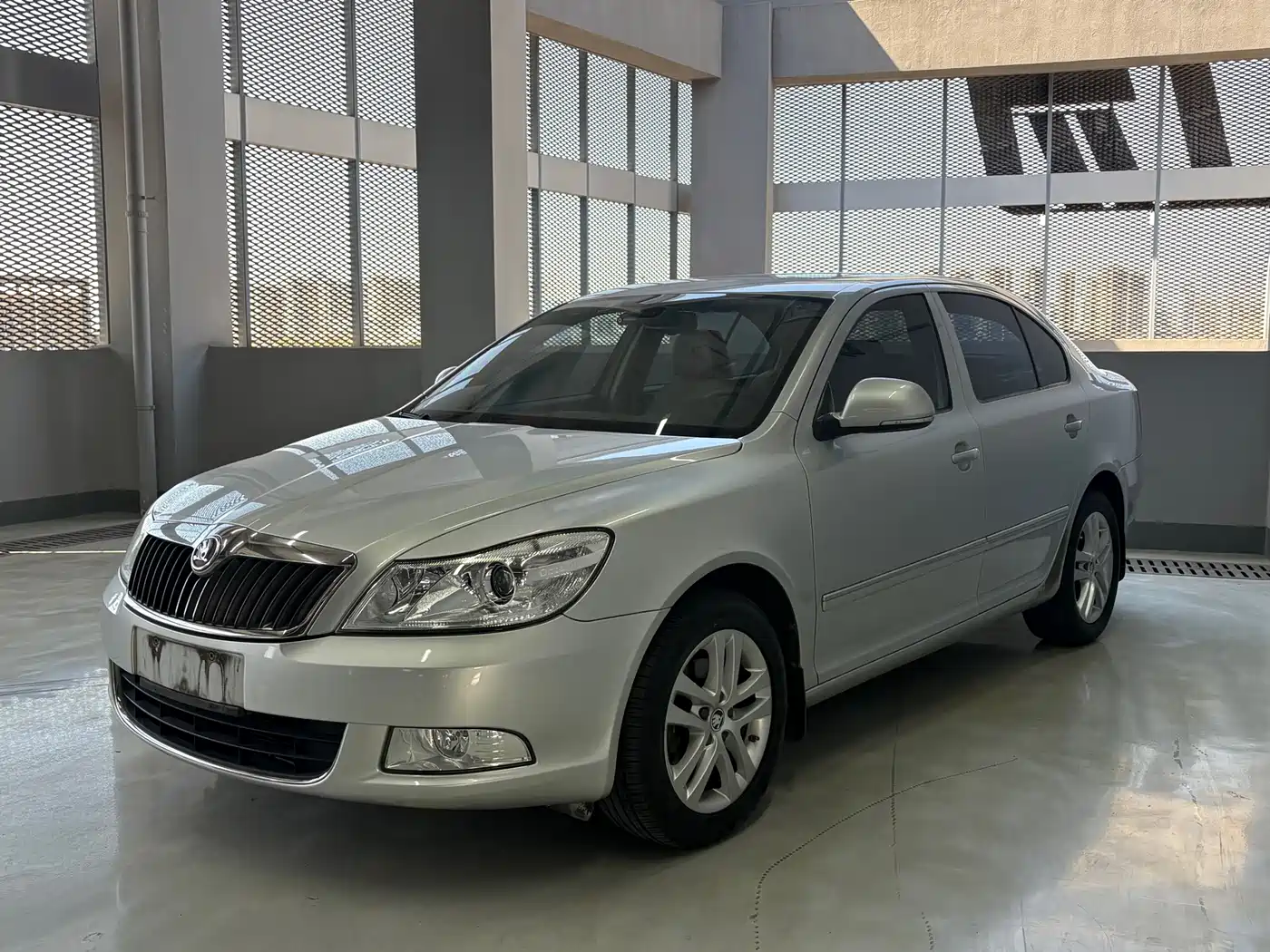 Škoda Octavia 2014 1.6L Auto Yijun Edition