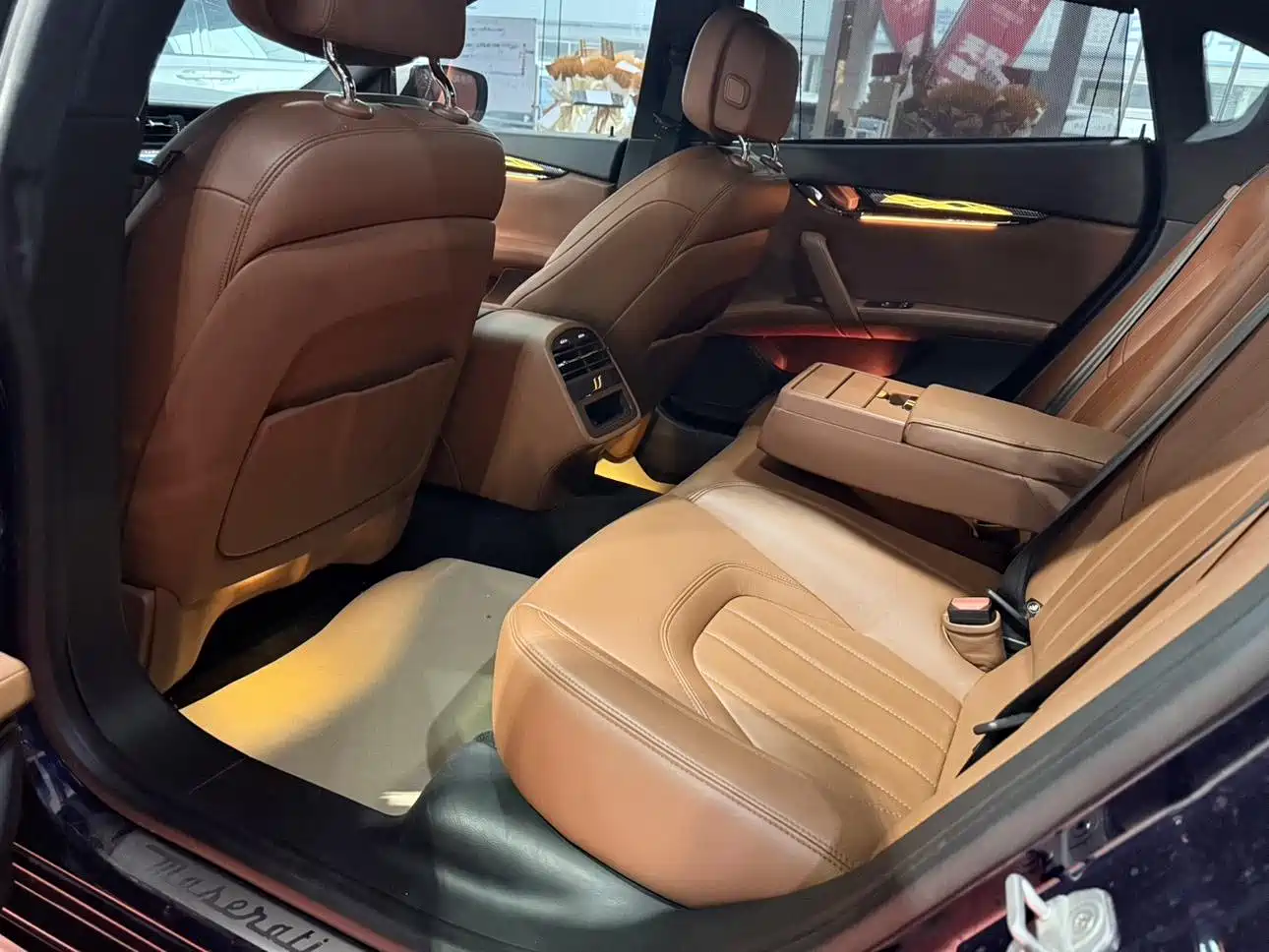 Фото 9 - Maserati Quattroporte