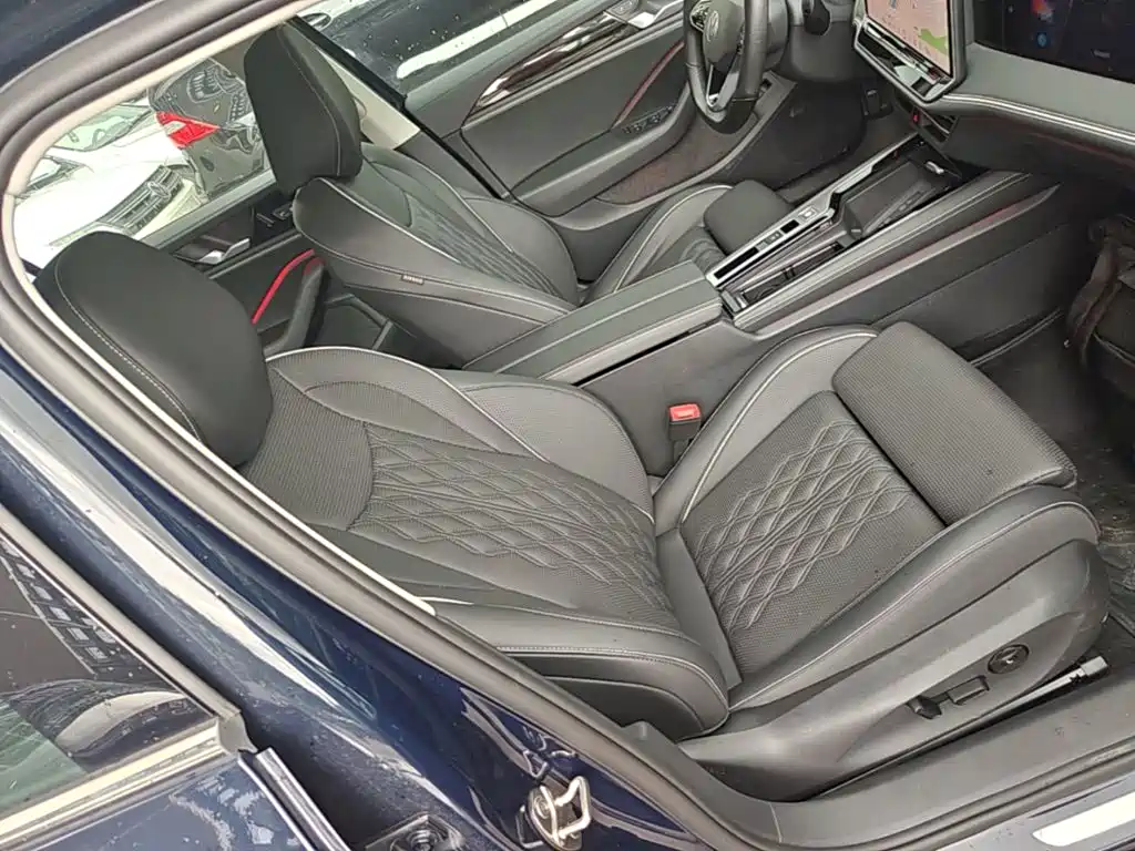 Фото 20 - Volkswagen Magotan