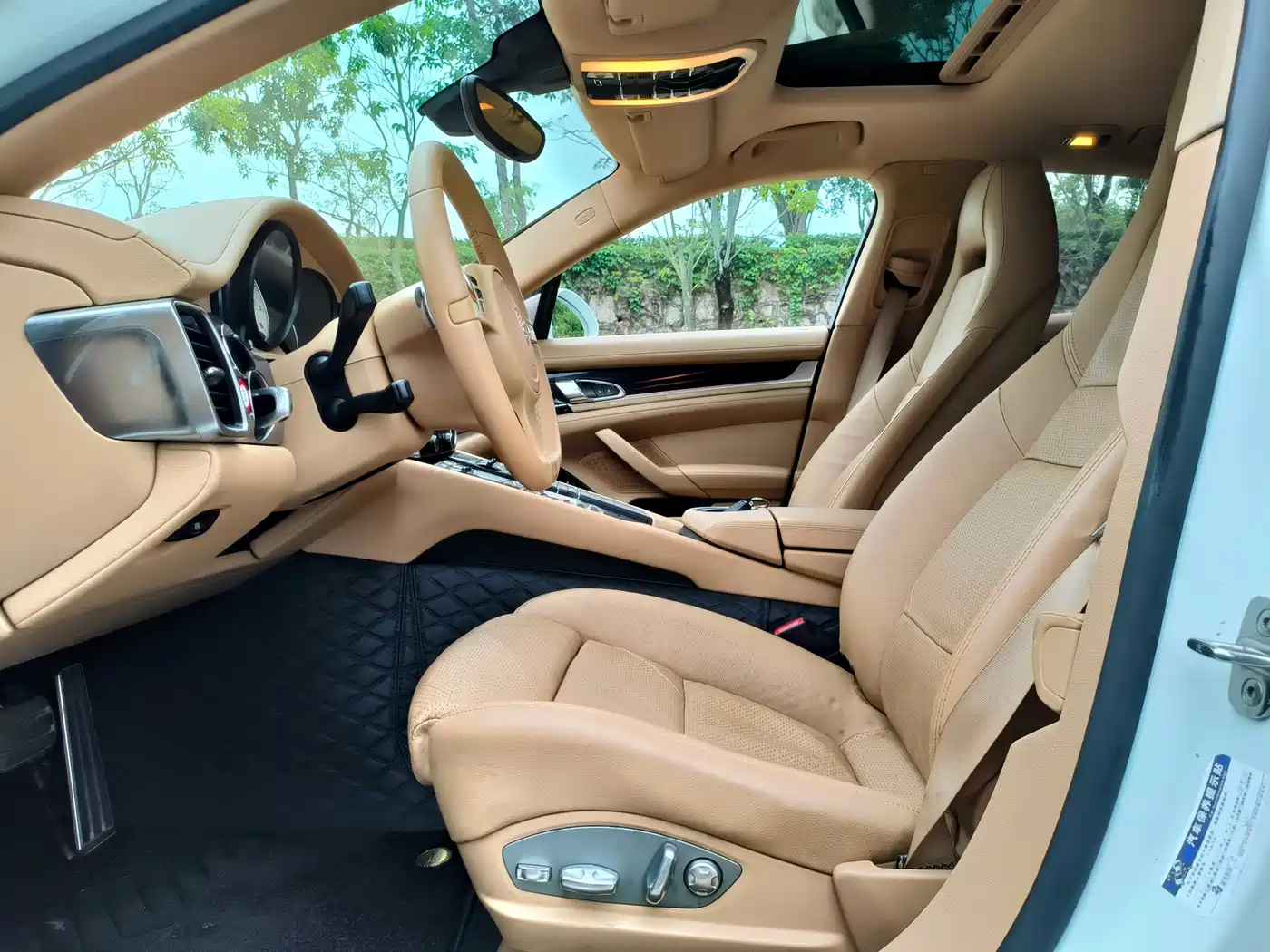 Porsche Panamera 2014 Panamera 3.0T фото 3