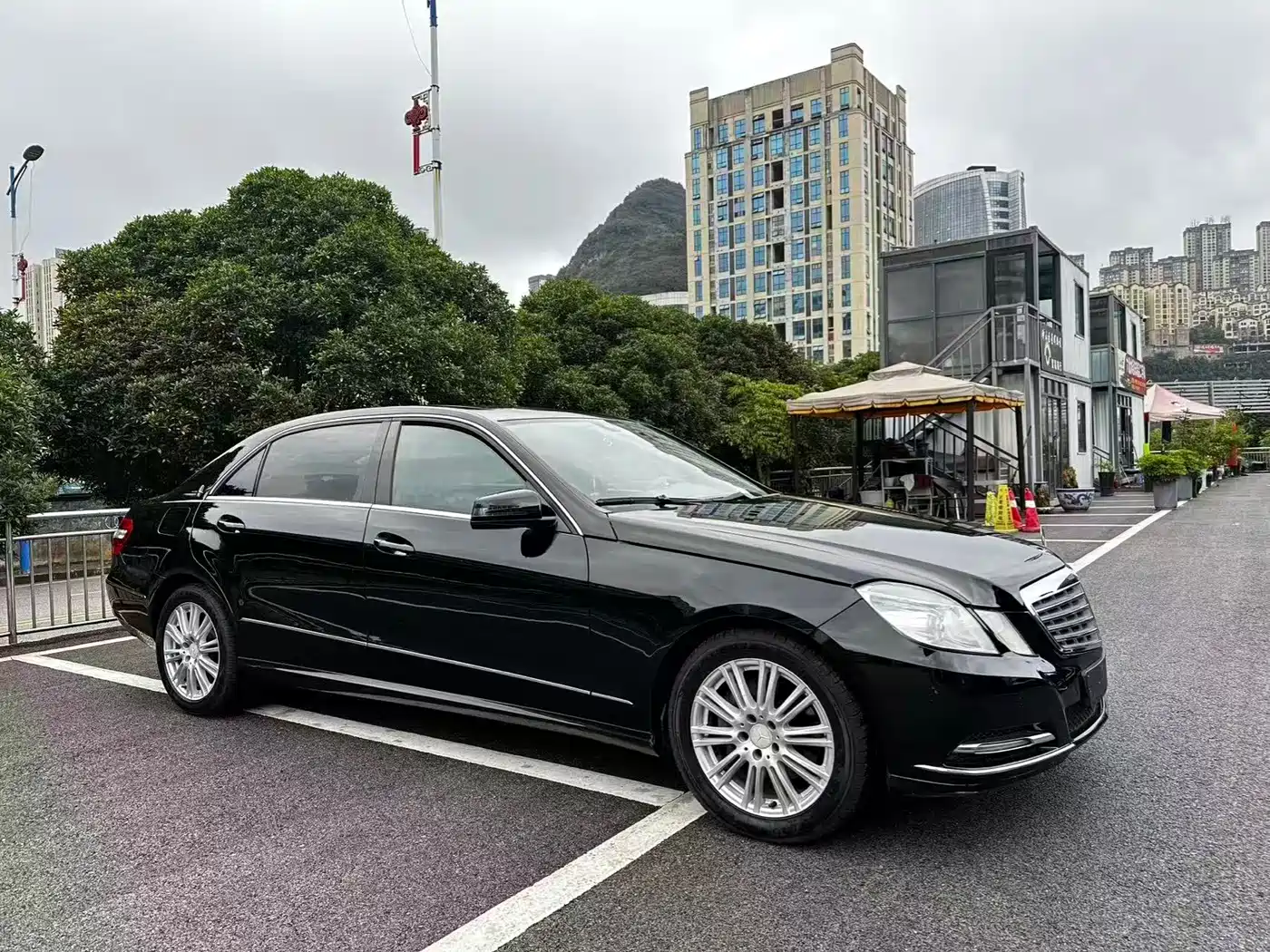 Mercedes-Benz E-Class 2013 Model E 260 L CGI Fashion