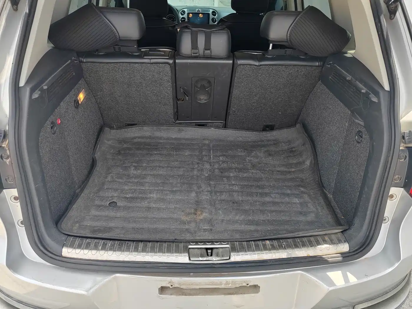 Volkswagen Tiguan 2010 1.8TSI Automatic 2WD Trend фото 8