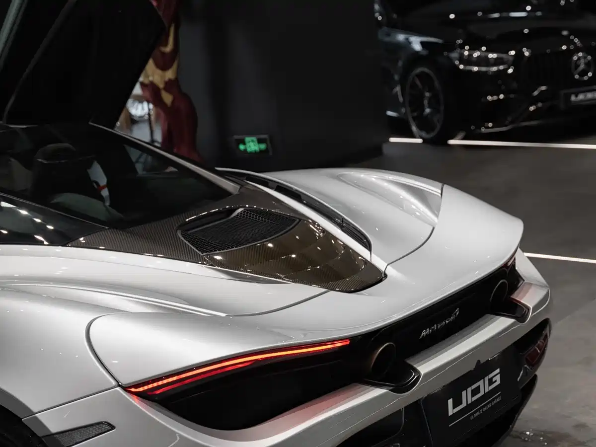 Фото 19 - McLaren 720S