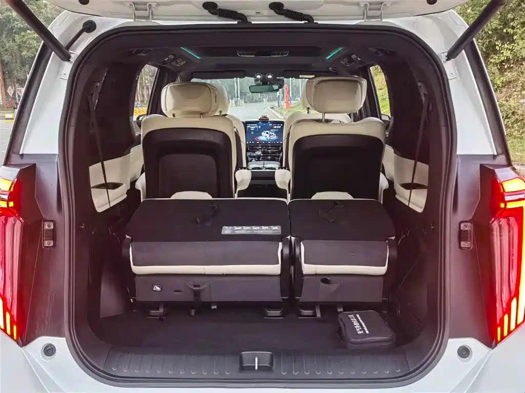 GAC TRUMPCHI M8