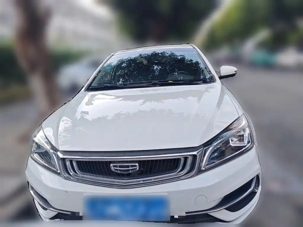 Фото 24 - Geely Emgrand