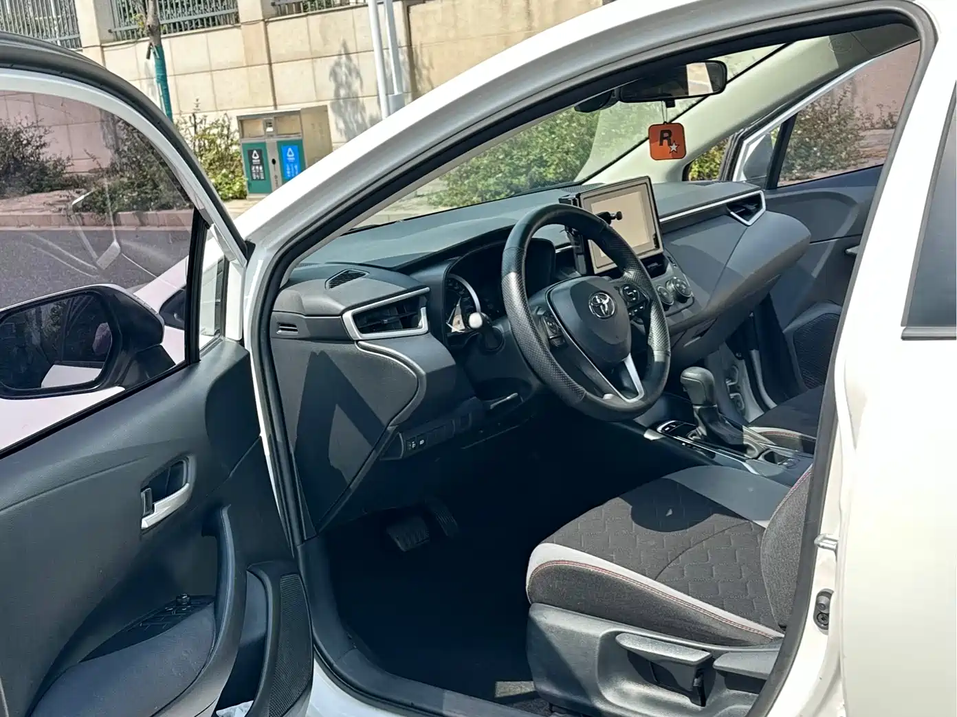 Toyota Corolla 2023 1.2T Pioneer Edition фото 8