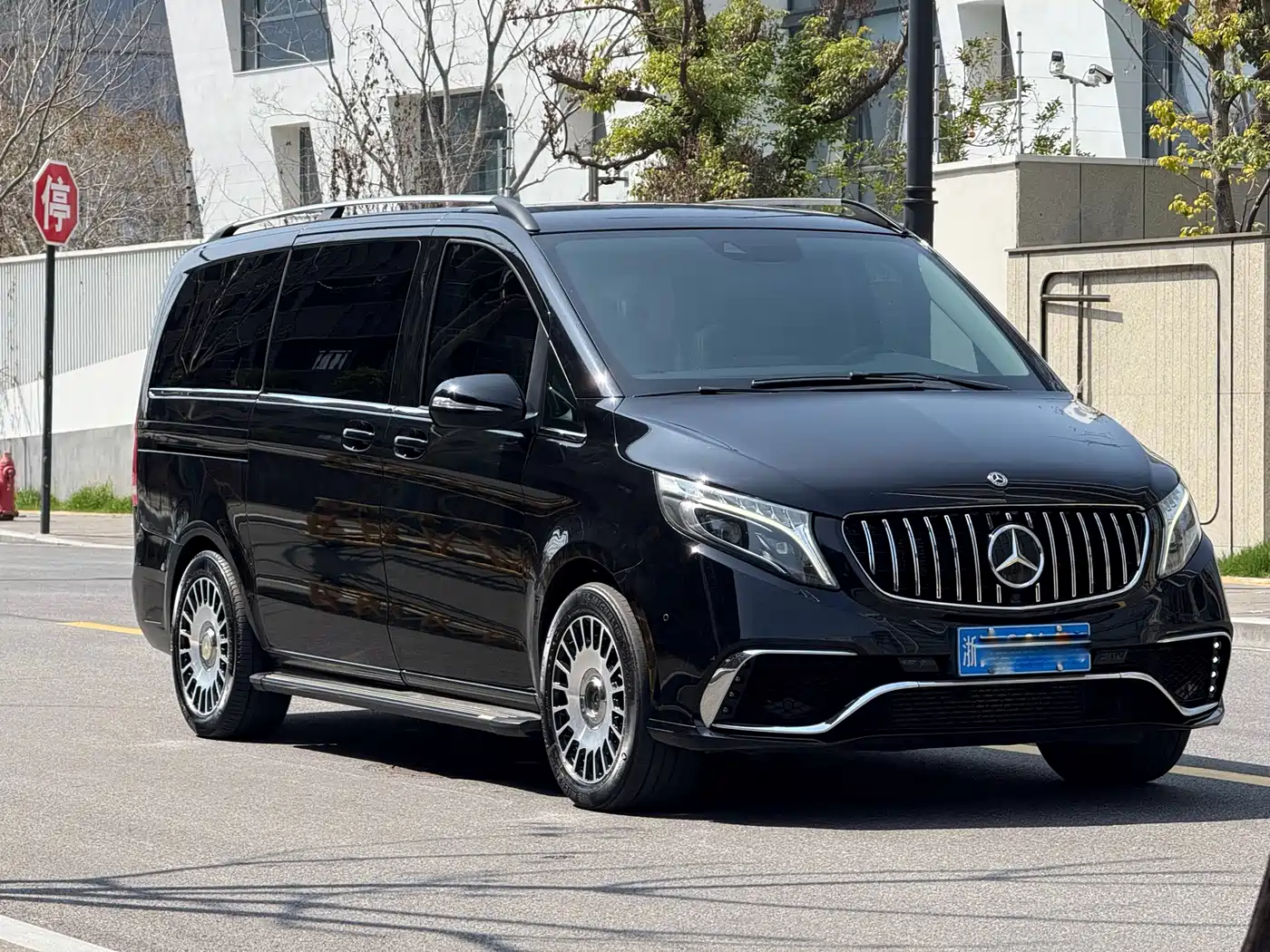 Mercedes-Benz V-Class 2018 V 260 Navigator Edition China VI фото 3