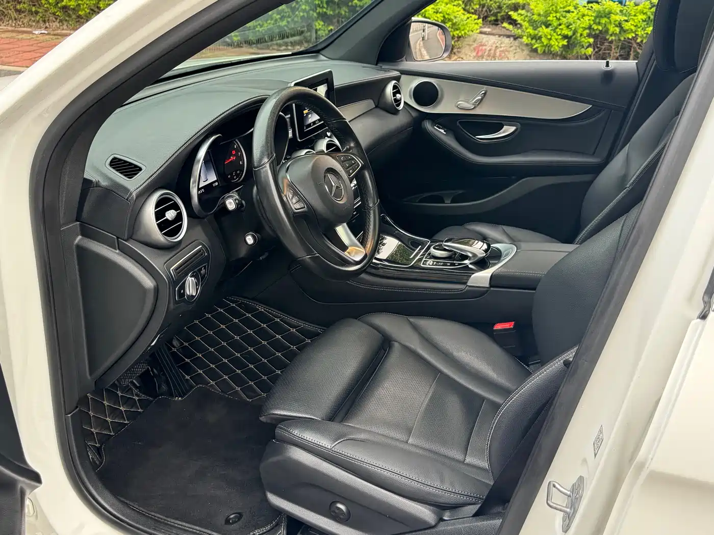 Mercedes-Benz GLC 2019 Model GLC 200 L 4MATIC фото 8