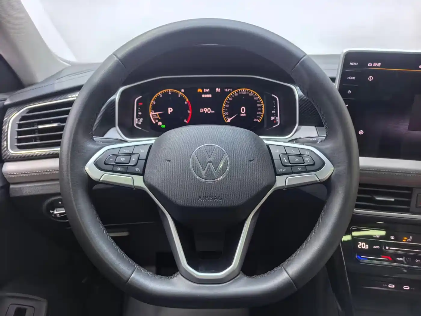 Volkswagen Tayron 2023 280TSI 2WD Luxury Plus Advanced Edition фото 13
