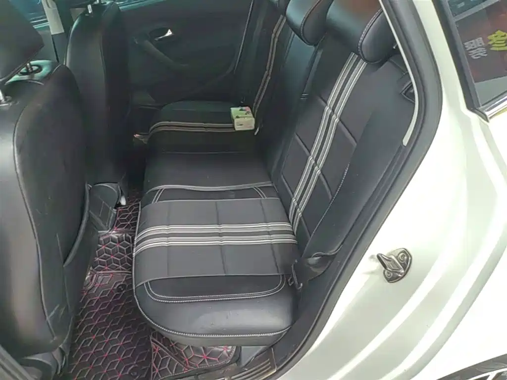 Volkswagen Polo 2018 1.5L Auto Comfort фото 17