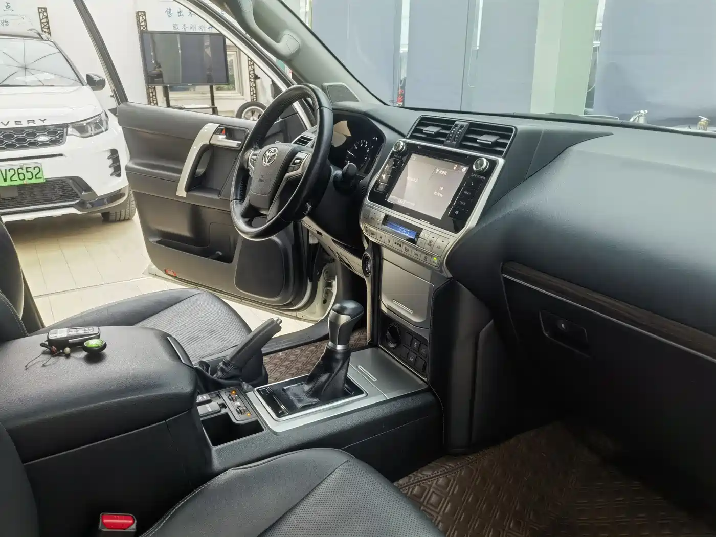 Фото 7 - Toyota Prado