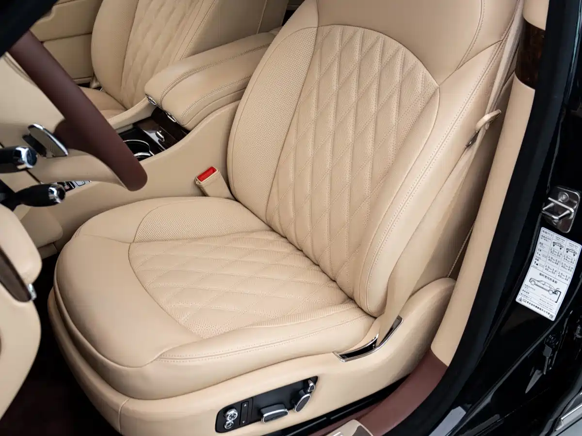 Bentley Mulsanne 2017 6.8T Long Wheelbase фото 11