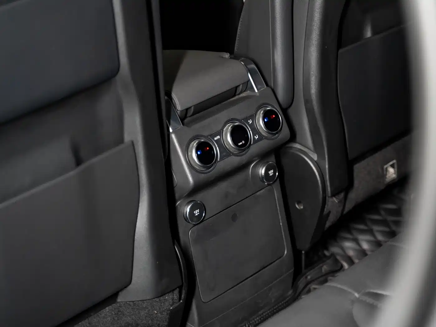 Land Rover Discovery 2020 3.0 SC V6 30th Anniversary Special Edition фото 20
