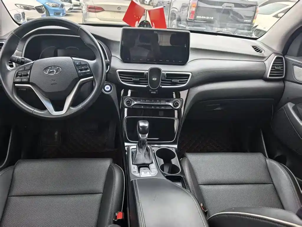 Hyundai Tucson 2019 280TGDi Dual Clutch 2WD Fashion Edition China V фото 8