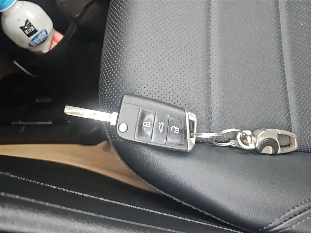Volkswagen Lavida 2021 1.5L Auto Comfort Edition фото 9