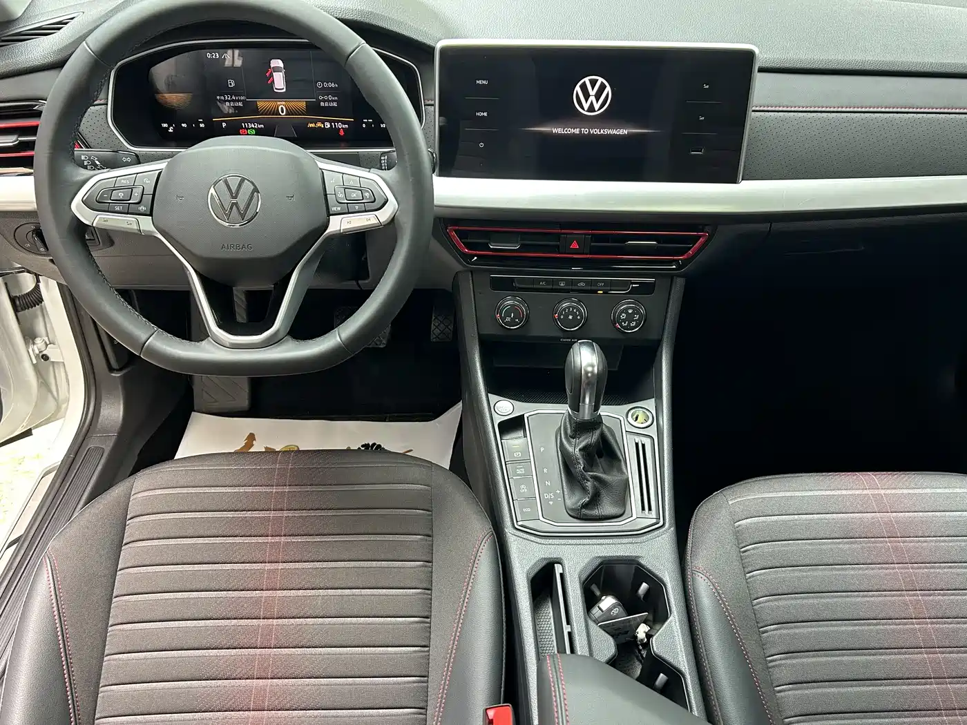 Volkswagen Lavida 2024 Model 300TSI DSG Starlight Full Comfort Edition фото 6