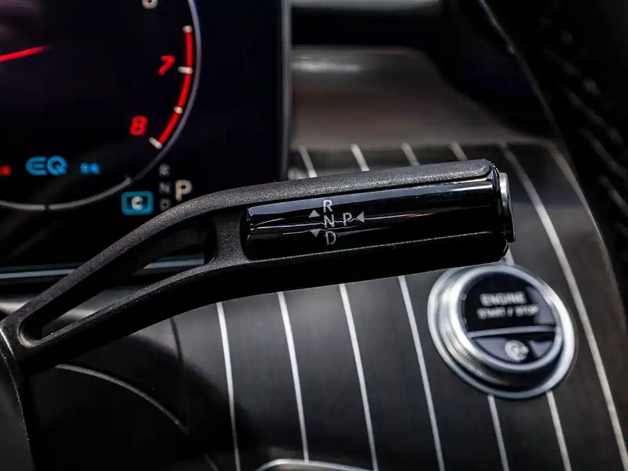Mercedes-Benz C-Class 2022 Facelift C 260 L Night Edition Sport фото 16