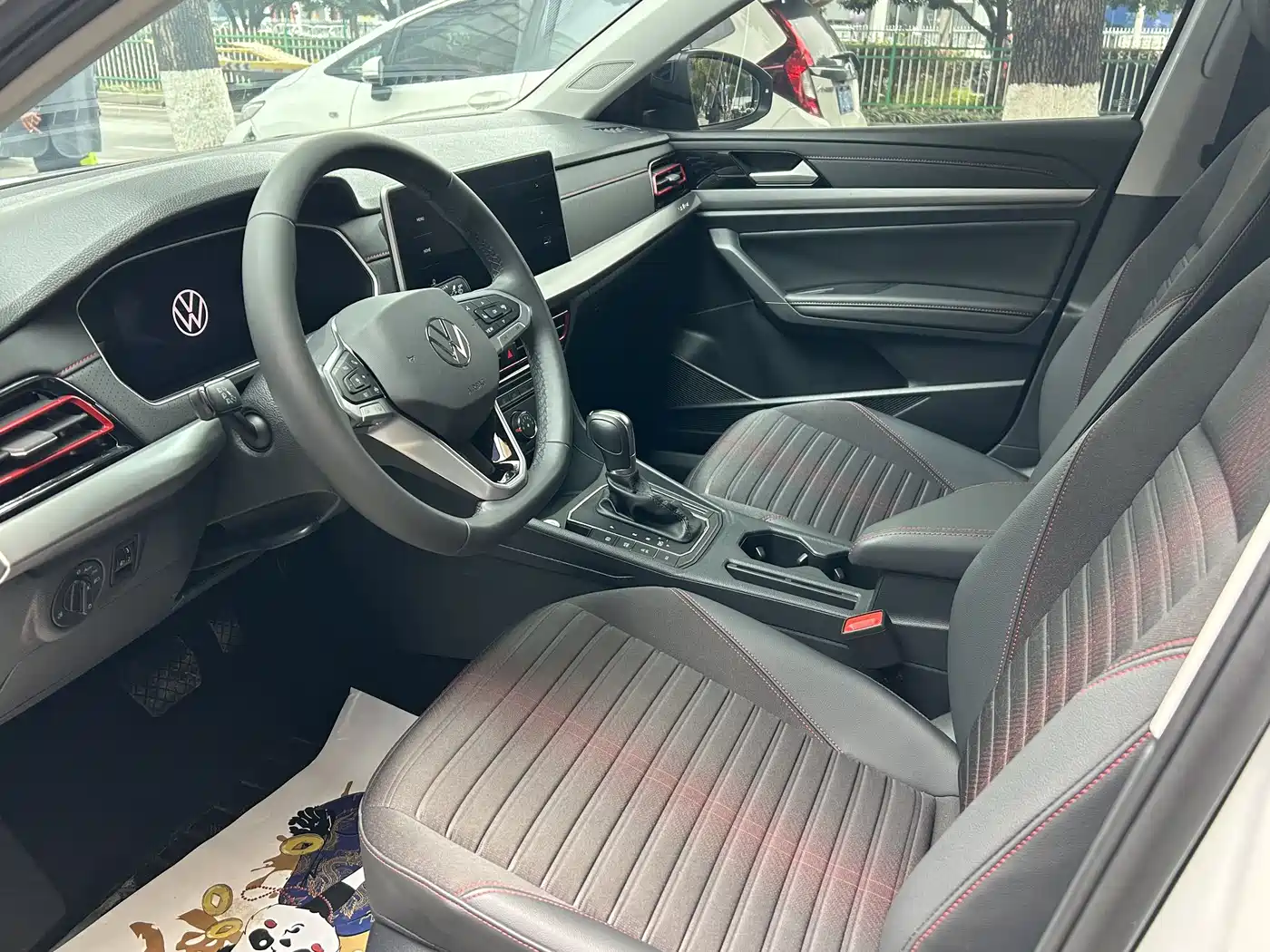 Volkswagen Lavida 2024 Model 300TSI DSG Starlight Full Comfort Edition фото 4