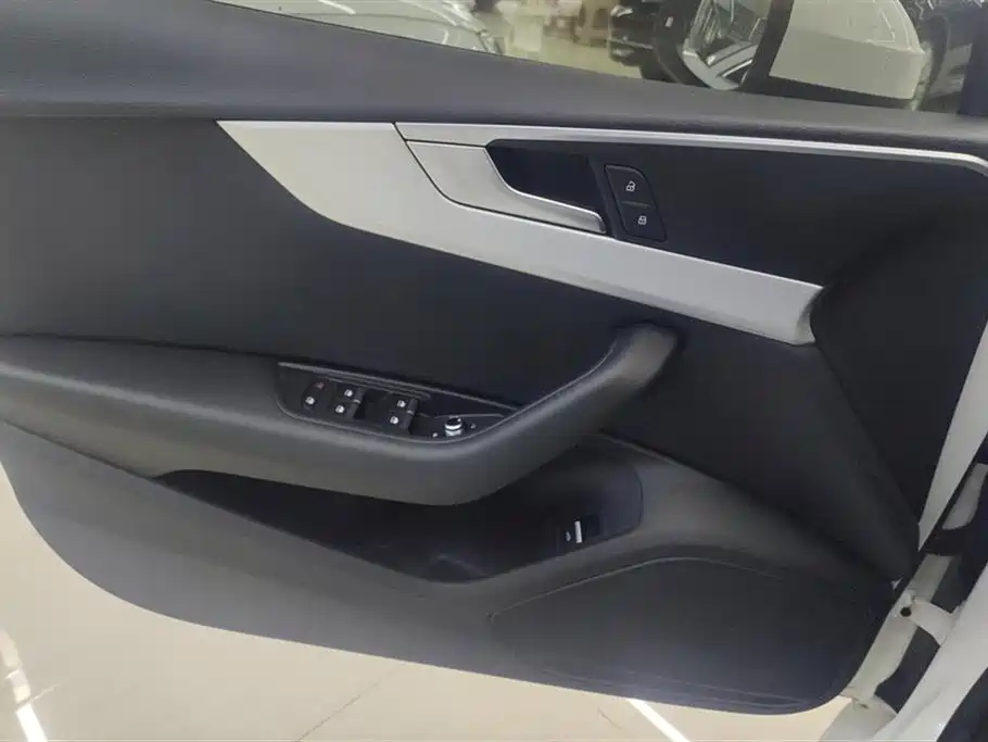 Audi A5 (Import) 2019 Sportback 40 TFSI Fashion фото 7
