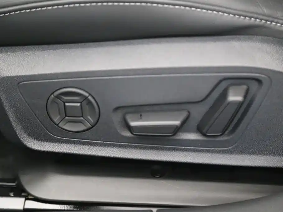 Audi A7L 2026 2025 Model Year 45 TFSI quattro Premium