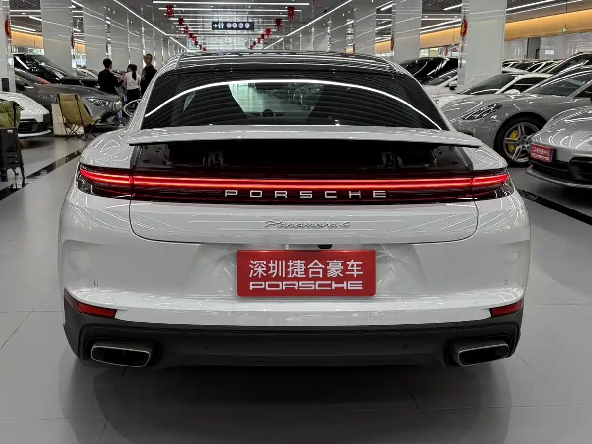 Porsche Panamera 2026 Panamera 4 Executive Long Wheelbase 2.9T фото 5