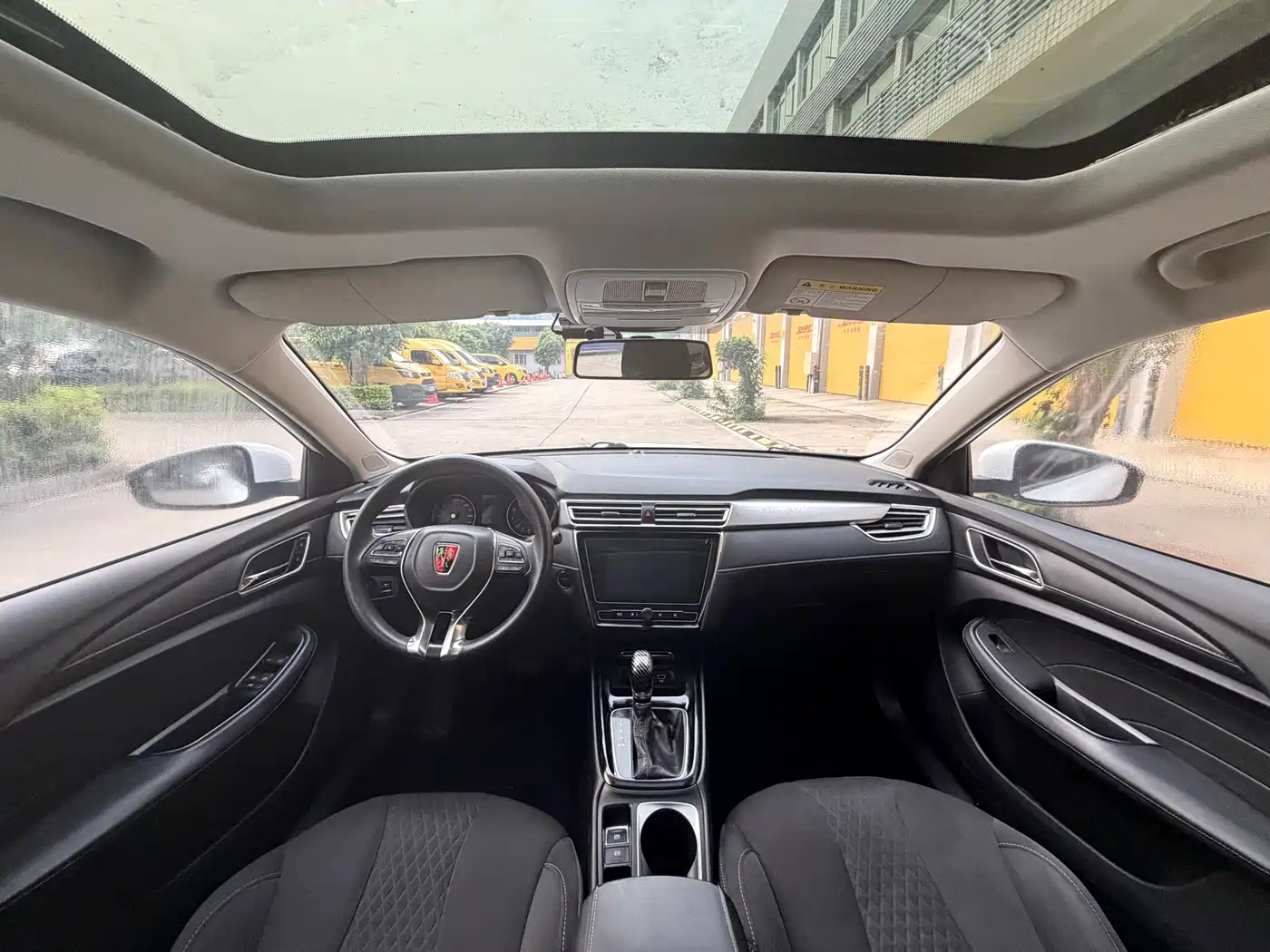 Roewe i5 2020 1.5L Automatic 4G Connected Premium Edition фото 7