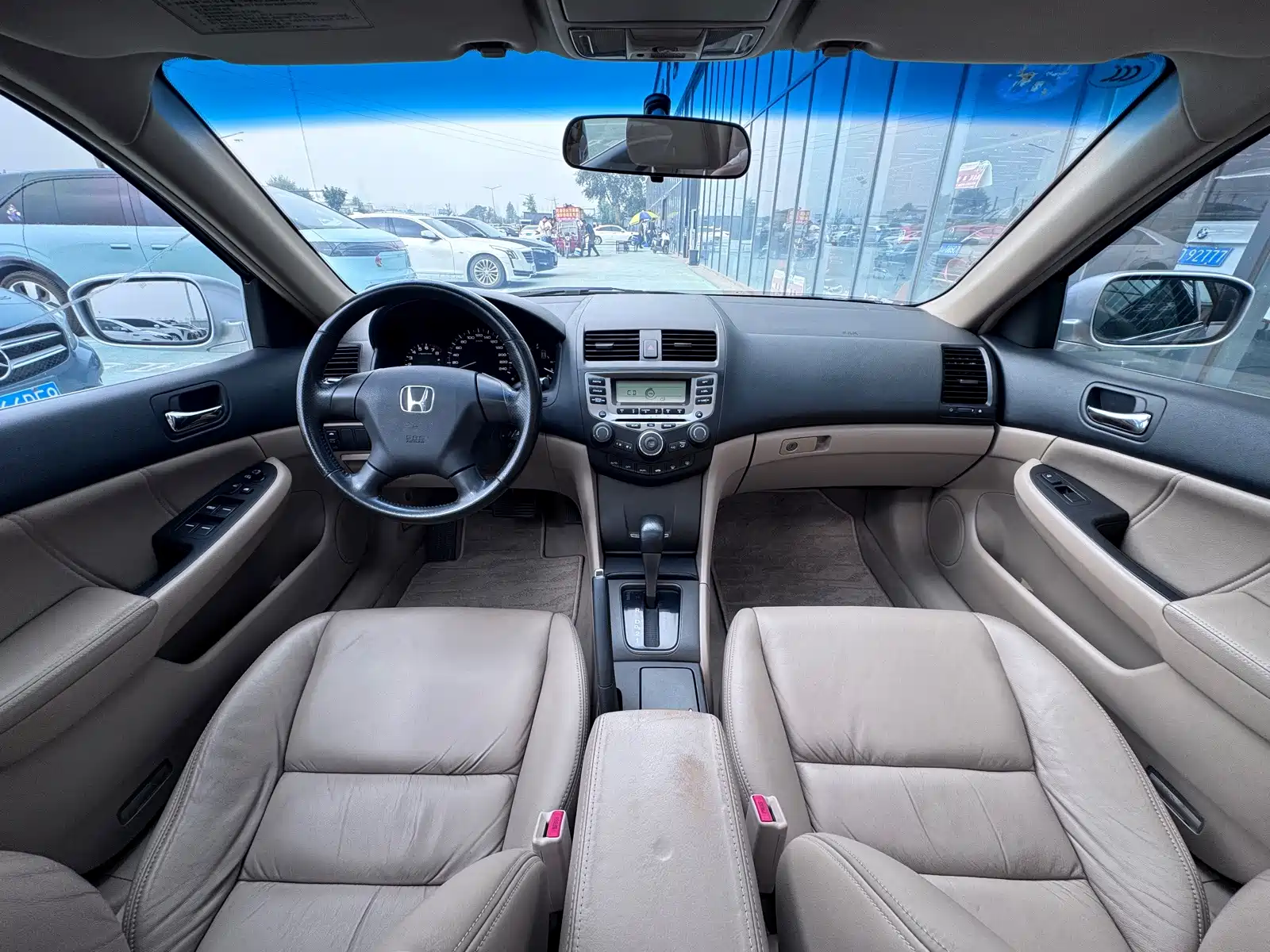 Фото 8 - Honda Accord