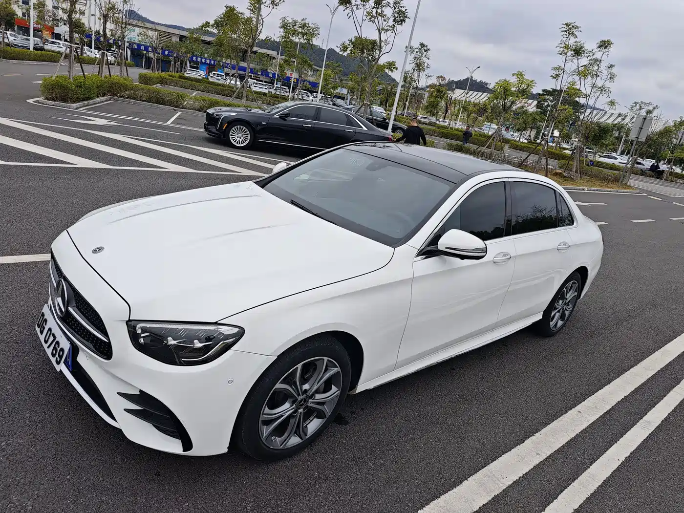 MERCEDES-BENZ E CLASS