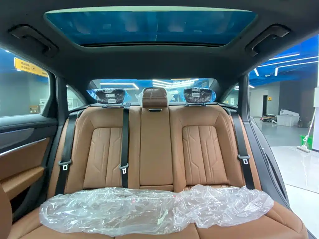 Audi A6L 2025 Model Year Facelift 40 TFSI Luxury Sport фото 24