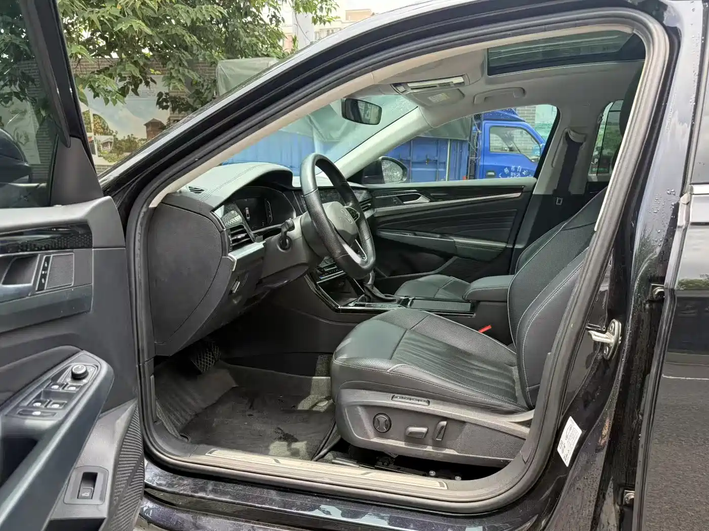 Фото 7 - Volkswagen Passat