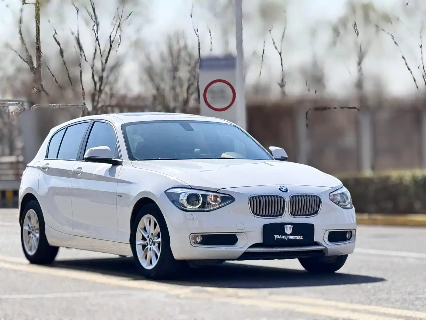 BMW 1 Series (Import) 2013 Facelift 116i Urban Model фото 3