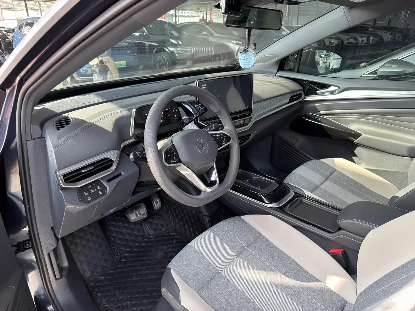 VOLKSWAGEN ID.4 CROZZ