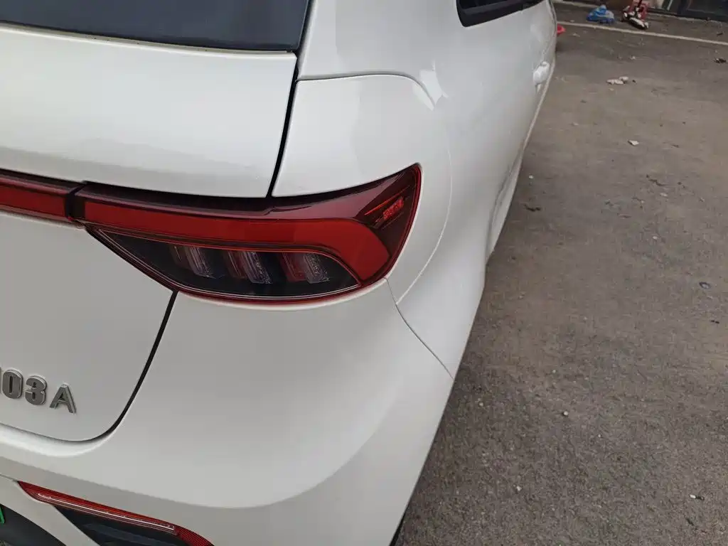 Huachen Xinyi Brilliance Xinyi i03A 2023 2022 Leasing Custom Edition