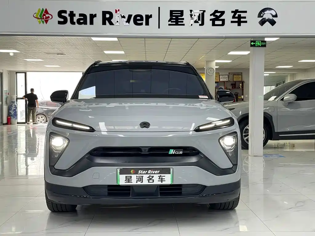 Фото 2 - NIO ES6