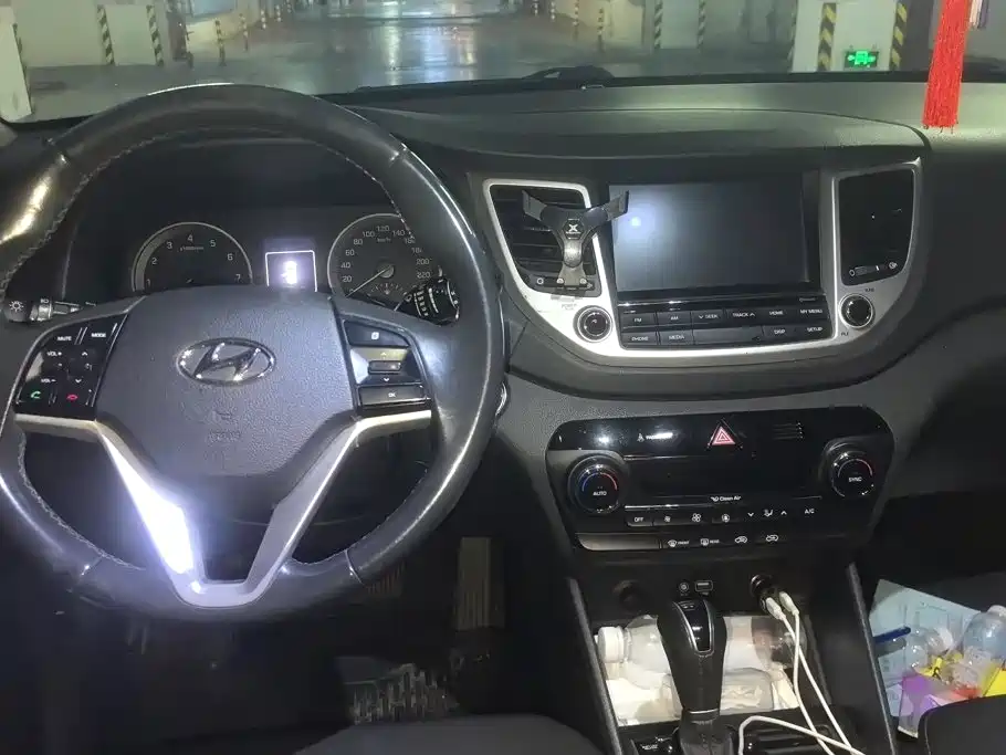 Hyundai Tucson 2015 2015 1.6T Dual Clutch 2WD Smart