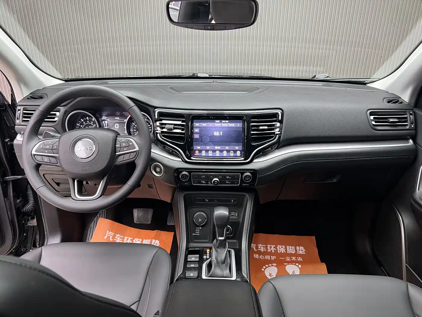 Jeep Grand Commander 2019 2018 2.0T 4WD Joy Edition (China VI)