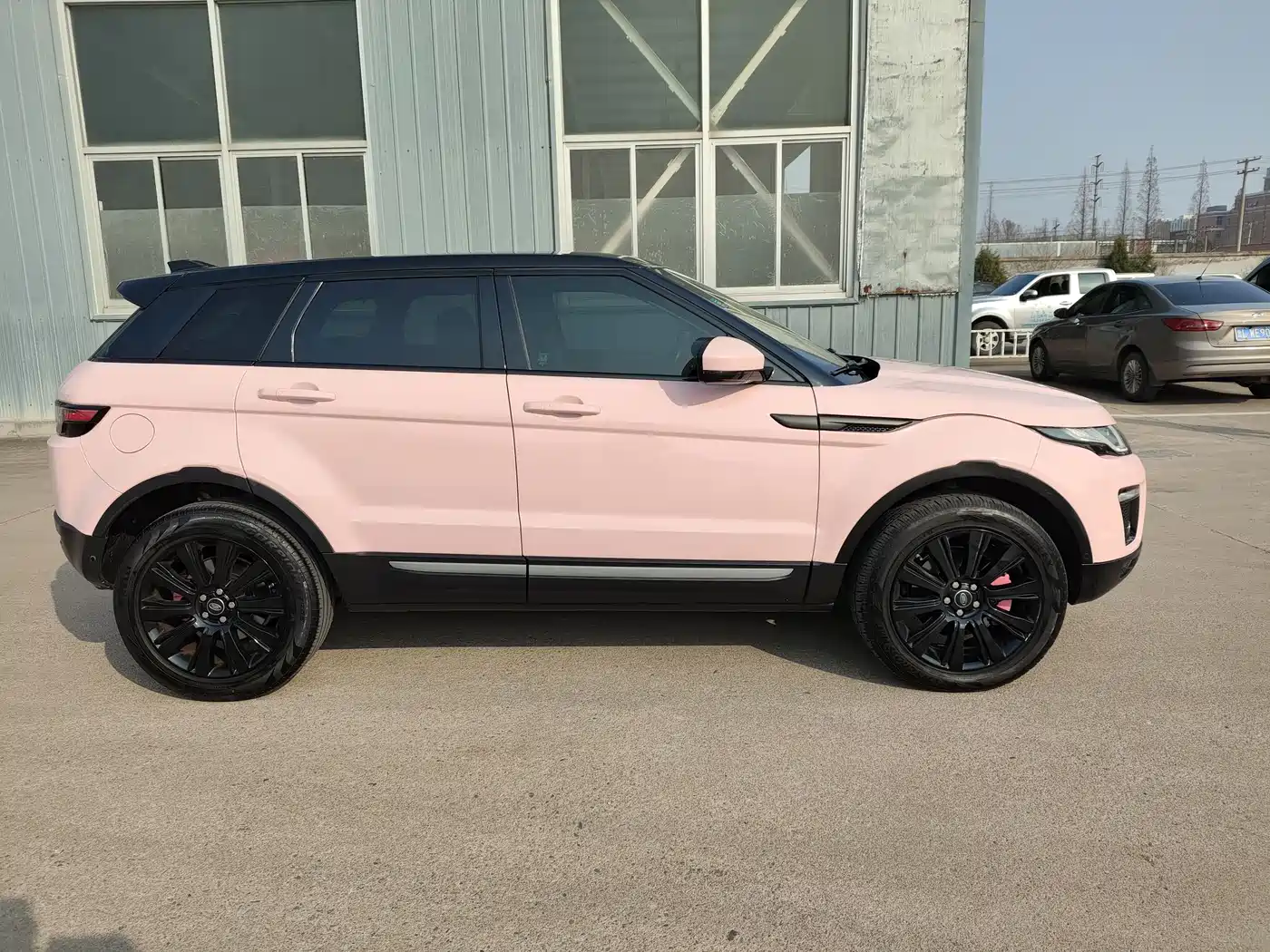 Land Rover Range Rover Evoque 2018 240PS SE Smart Edition фото 4