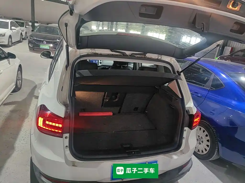 Photo 21 - Volkswagen Tiguan