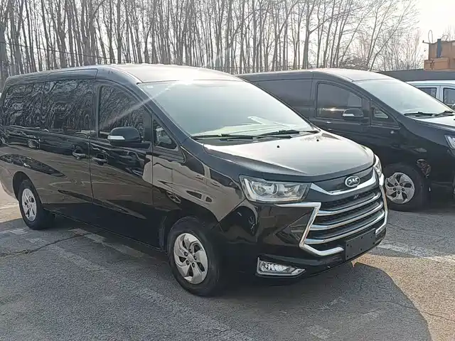 JAC Motors RUIFENG M4