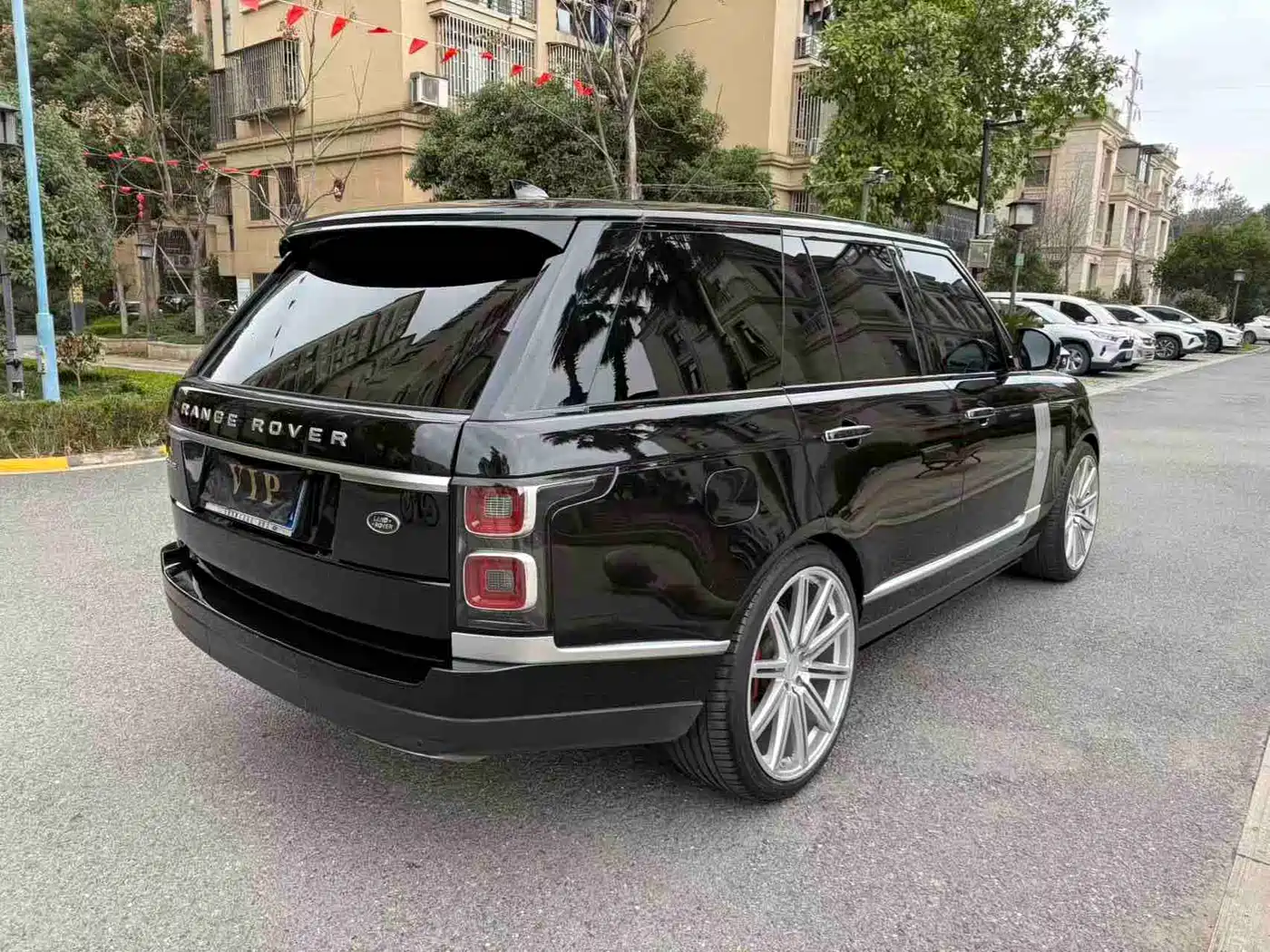 Land Rover Range Rover 2021 3.0 L6 Heritage Edition фото 4