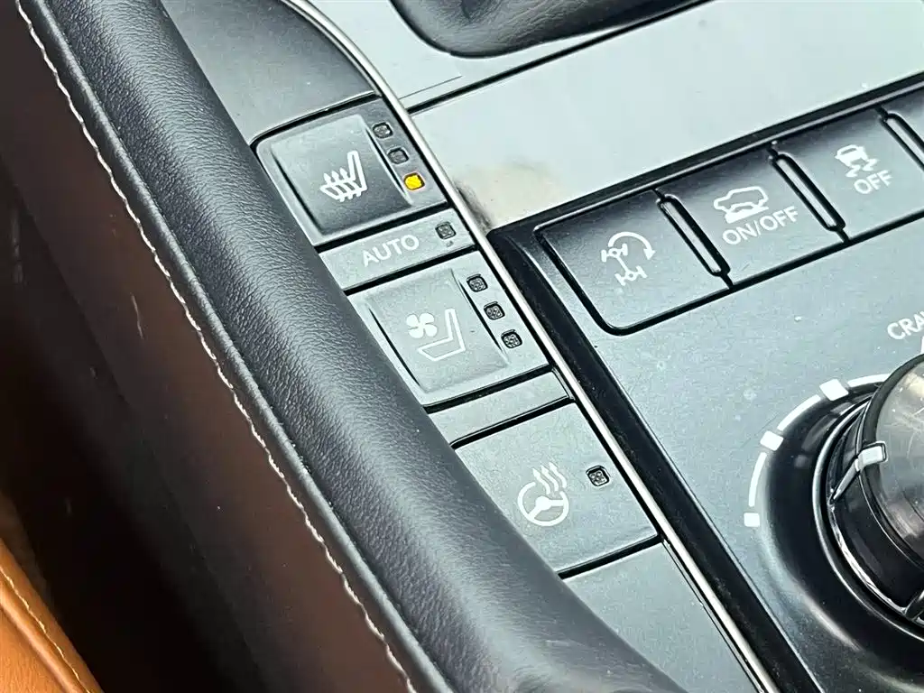 Lexus LX 2017 570 Prestige Luxury фото 12