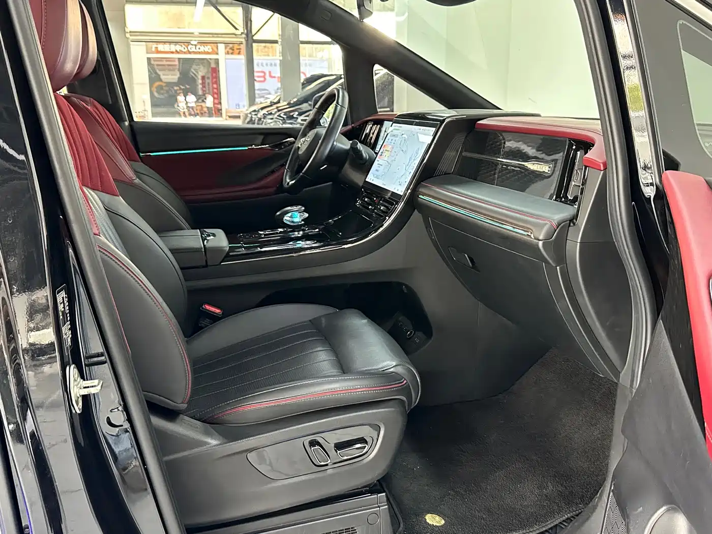 GAC TRUMPCHI M8