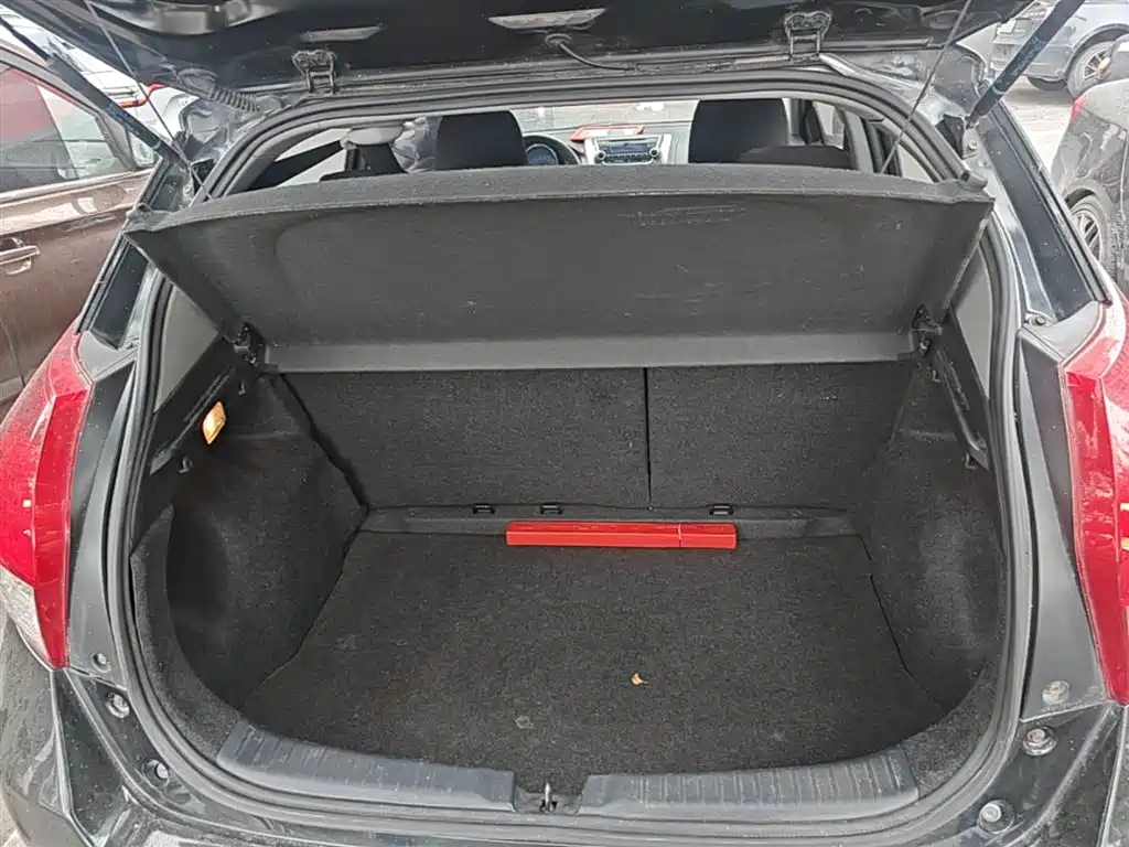 Toyota YARiS L Zhi Xuan 2014 1.5G Automatic Dynamic Edition фото 19