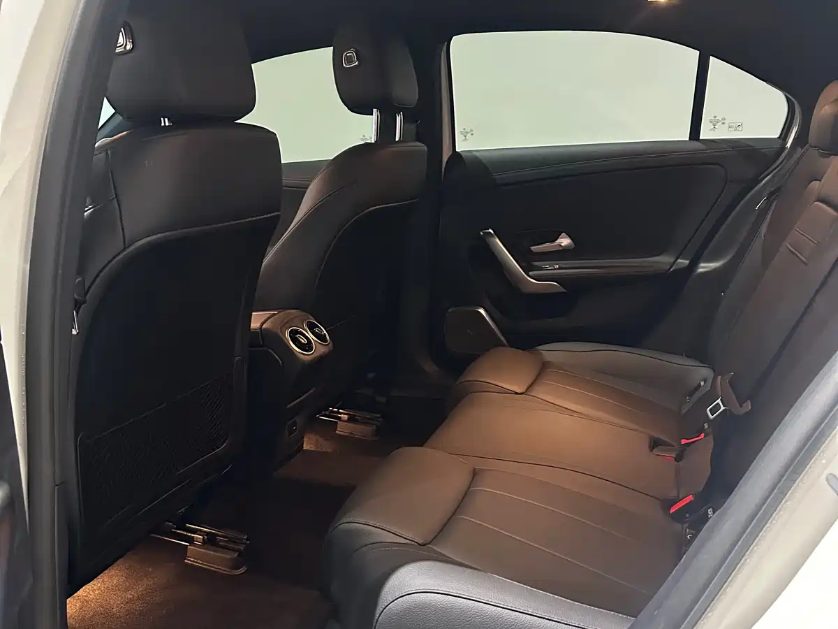 Mercedes-Benz A-Class 2022 Facelift A 200 L Sport Sedan Fashion Style фото 6