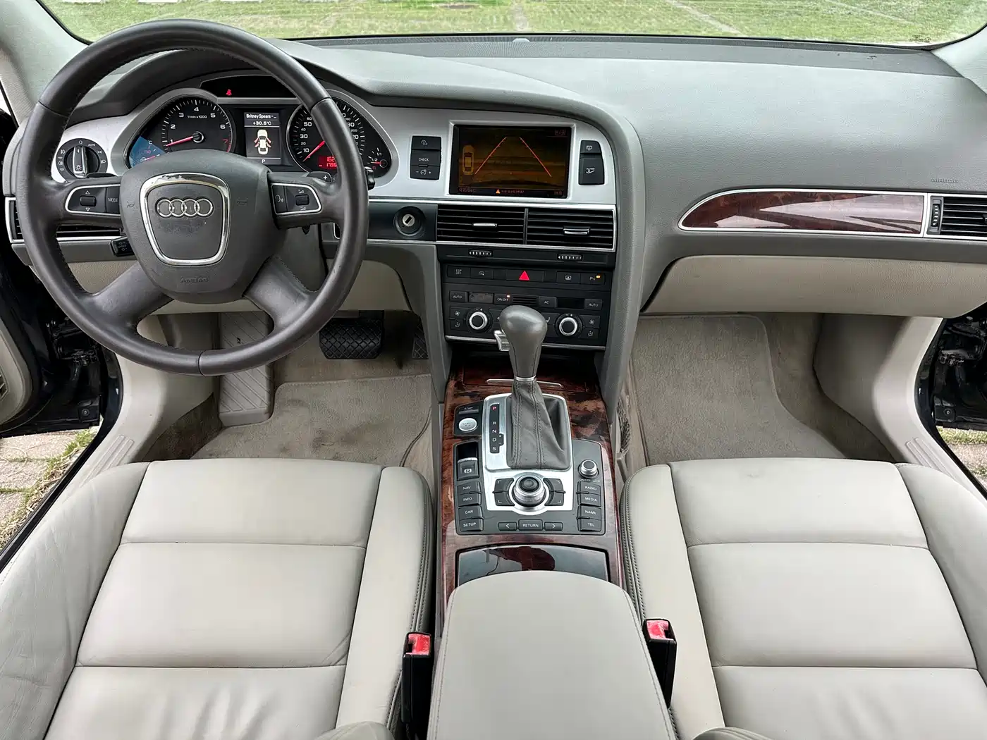 Audi A6L 2010 2.4L Comfort фото 8