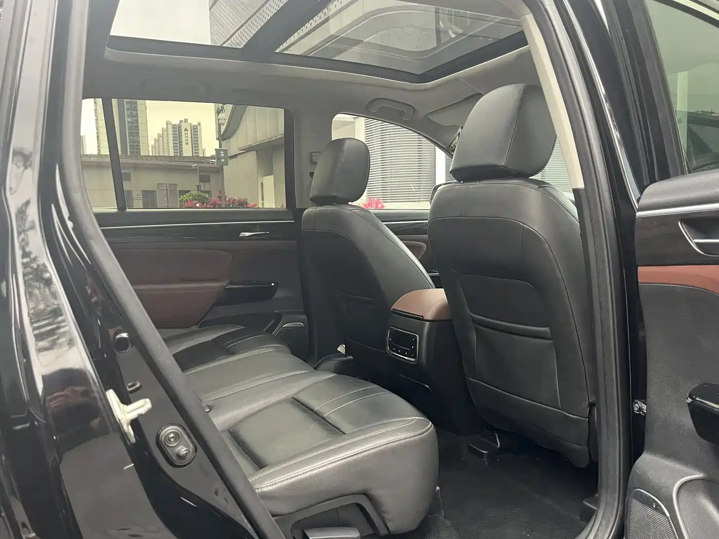 GAC Trumpchi Trumpchi GS8 2017 320T 2WD Luxury Smart Connect (7-seater) фото 21