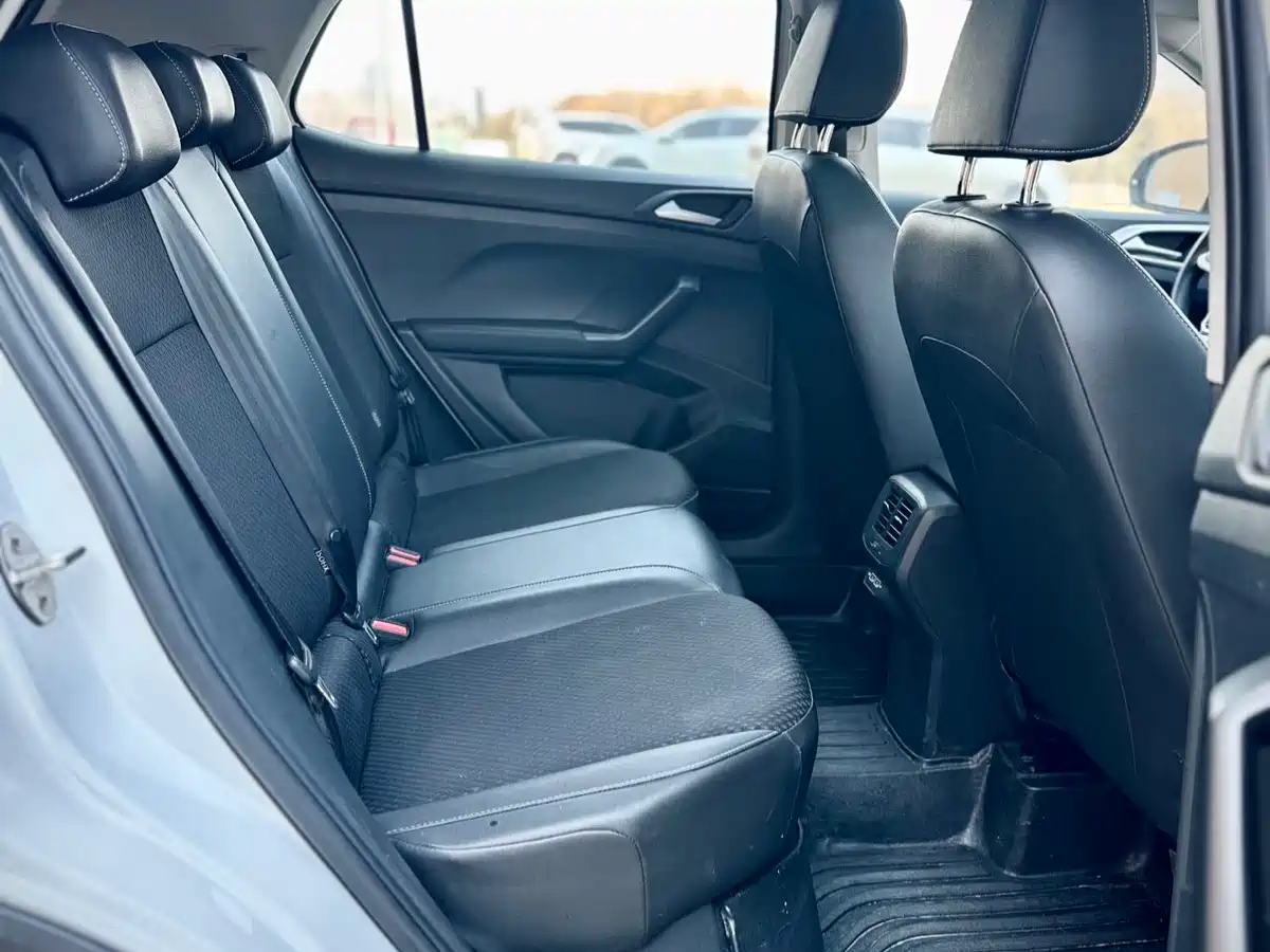 Volkswagen Tanying 2021 200TSI DSG Joy Smart Connect Edition фото 12