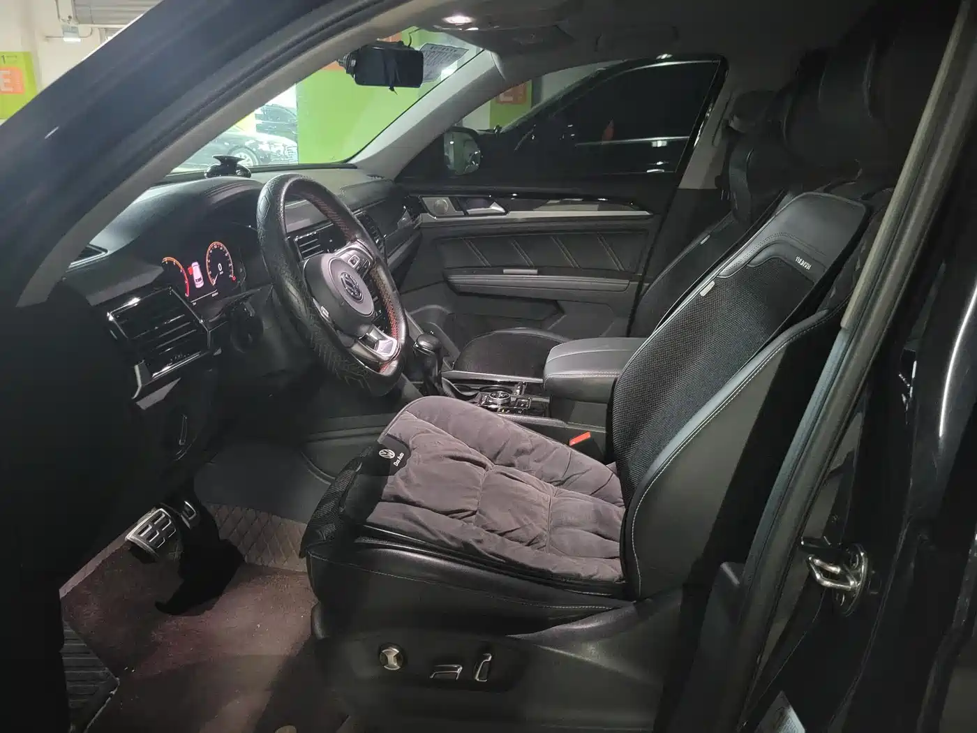 Volkswagen Teramont 2019 Teramont X 380TSI 4WD Luxury Edition фото 5